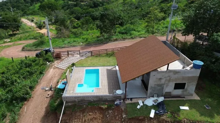 Chácara para Venda em Corumbá de Goiás, Alphaville, 2 dormitórios, 1 suíte, 2 banheiros, 5