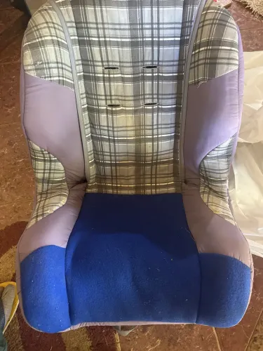 Cadeirinha de automóvel