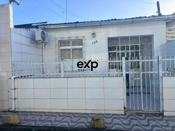 Casa à venda em Valença BA- escritura publica - CENTRO