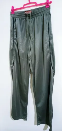 Calça casual esportiva ( marca: Lift Blue) Tam. M/ Usada.