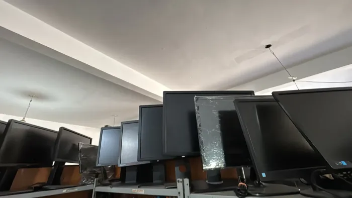Monitores 17 à 24 polegadas Dell / HP / LG / AOC valores à partir de R$120