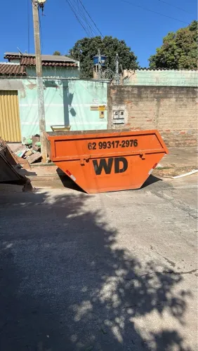 Caçamba de entulho 