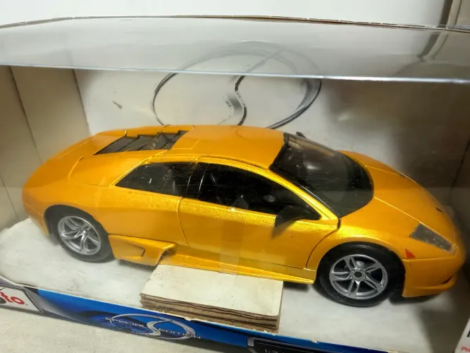 Lamborghini Murciélago LP640 (1/24)
