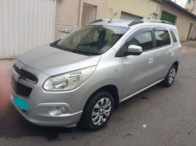 Chevrolet Spin LT 1.8 8V Econo.flex 5P Aut. 2014 / Entrada de 25 mil e 35x de R$1015