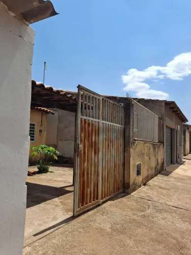 Casa à venda Condomínio Três Marias em Valparaíso de Goiás-GO