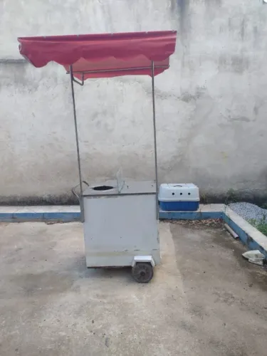 Carrinho de pipoca  ou para lanche 