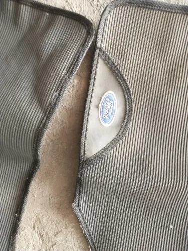 Jogo de tapete de carro 