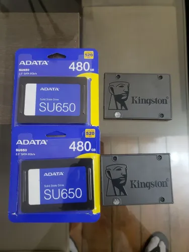 SSD ADATA SU650 480GB e Kingston 240GB