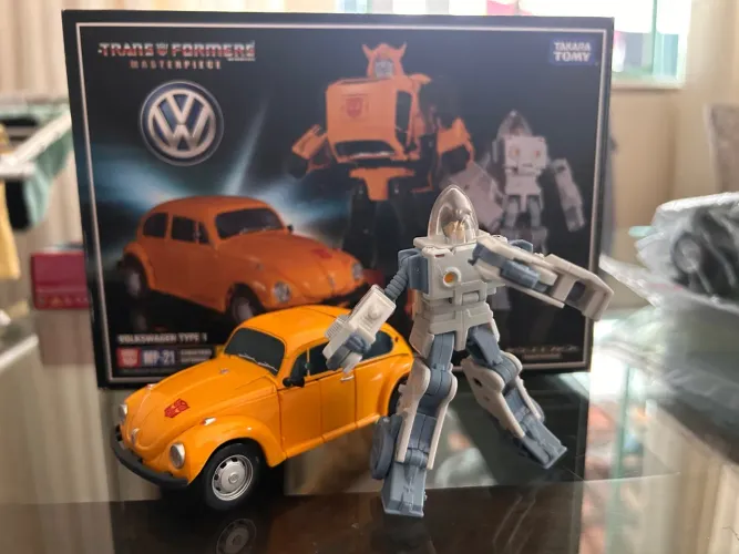 Transformers Masterpiece MP-21 Bumblebee 1.0 Original Takara Tomy - Edição de Colecionador