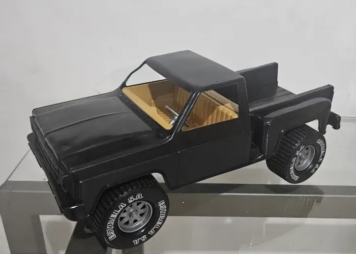 Gran Pickup Estrela preta (leia anuncio)