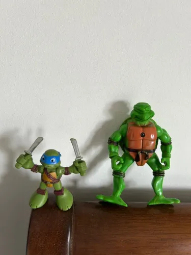 Bonecos Tartarugas Ninja - Leonardo e Donatello