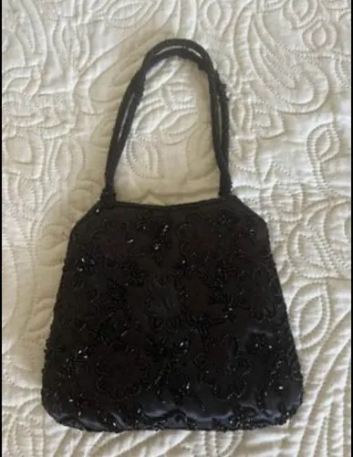 Bolsa de festa bordada 
