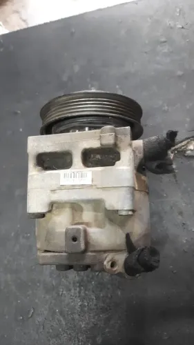 Compressor ar condicionado Denso palio 2000