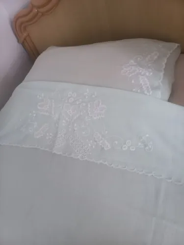 Virol e fronha bordados para cama de solteiro verde água 