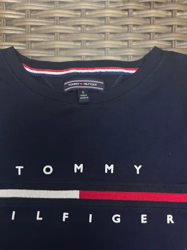 CamisetaTommy nova gg