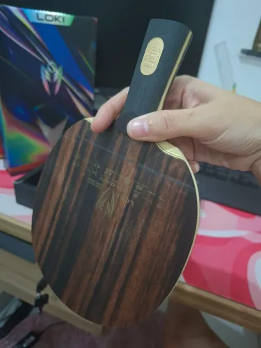 Raquete classineta com carbono