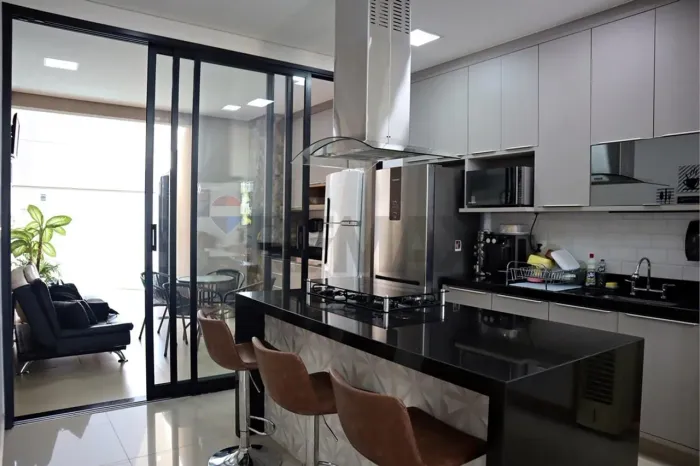 CASA CONDOMINIO VILA ROMANA I , 3 SUITES, FINO ACABAMENTO, VARANDA GOURMET, PISCINA ,250M