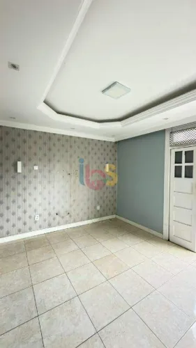 Alugo Apartamento no Bairro Banco Raso