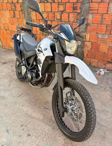 Yamaha XT 660r para negativados e não negativados