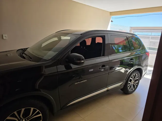 Mitsubishi Outlander 2.0 16V 160cv Aut. 2016