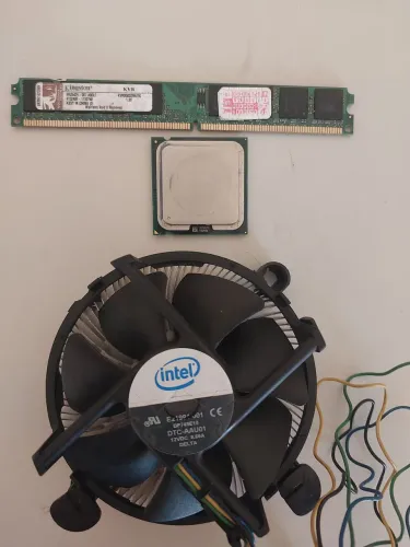 Core 2 Quad Q9300 + 2gb ddr2 800Mhz, kit upgrade lga 775