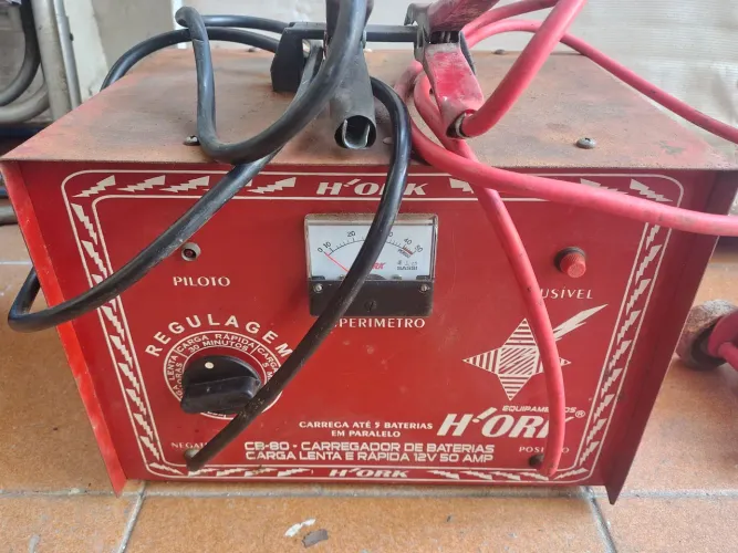 Carregador De Bateria Hork CB-80 12V 50A Bivolt