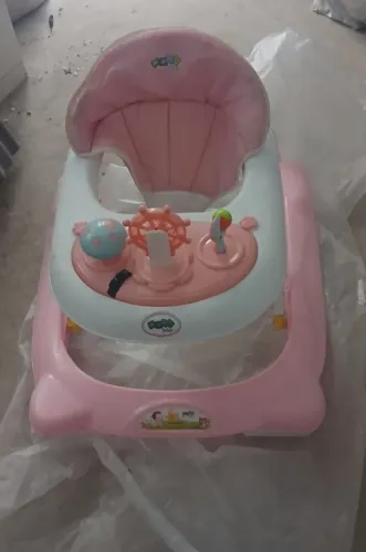 andador de bebê