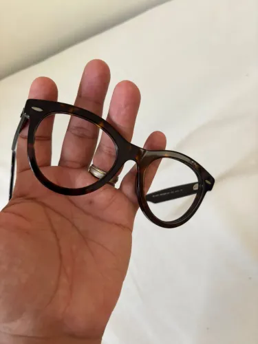 Armação Ray Ban RENATA VASCONCELOS (jornal nacional) FAVOR LER TODO ANÚNCIO