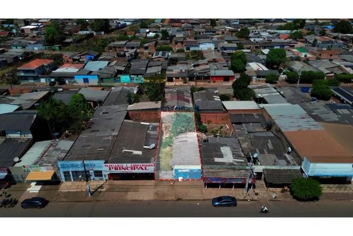 Terreno Comercial na Plácido de Castro, Zona Leste