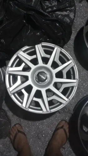 Roda 18 aro 18 pneu zero 205 35 18