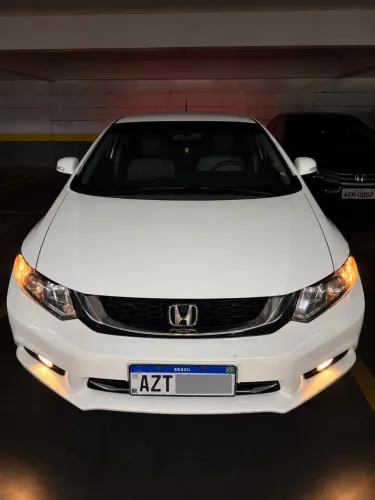 Honda Civic Sedan LXR 2.0 Flexone 16V Aut. 4P 2016