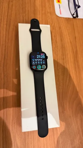 Vendo Apple Watch Series 10 Saúde da Bateria 99%