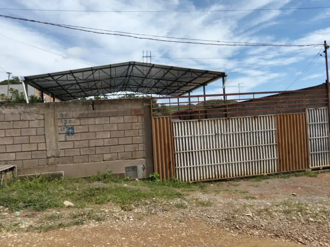 Alugo galpão na Fercal 