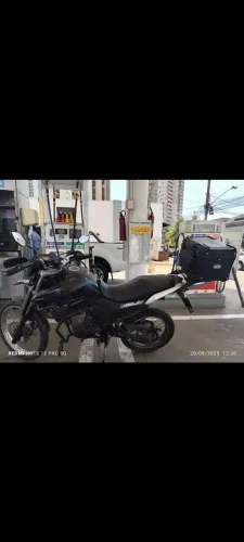 Moto semi nova