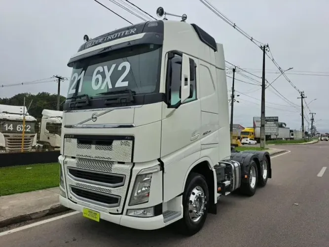 VOLVO FH 460 6X2T 2021 AUTOMÁTICO km 488.000