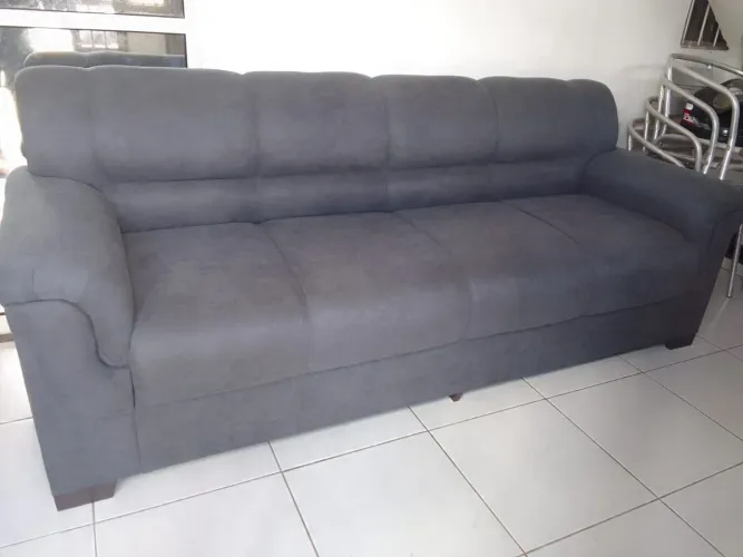 Vendo um sofá novo feito sobre planejamento. Medidas comprimento 2,30 acento 60c, lar92
