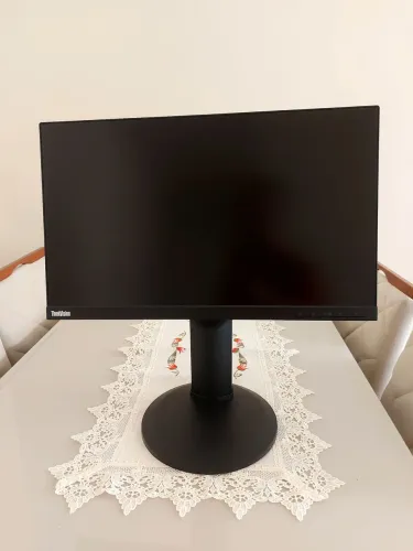 Monitor Lenovo Novo
