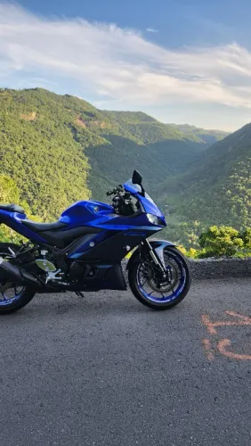 Yamaha YZF-R3 ABS 2022/2023