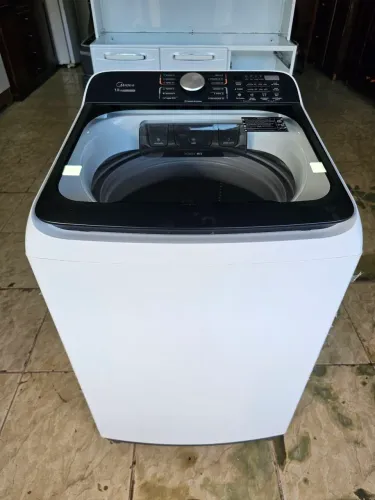 Máquina toda original seminova funcionando perfeitamente 13 kg