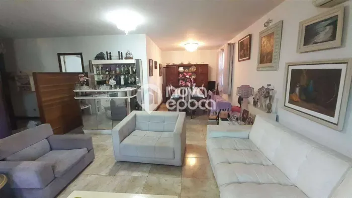 Freguesia (Jacarepaguá) | Casa 4 quartos, sendo 1 suite