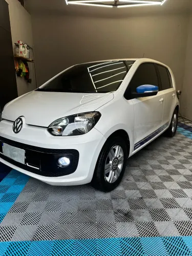 Volkswagen Up! Move 1.0 TSI Total Flex 12V 5P 2016