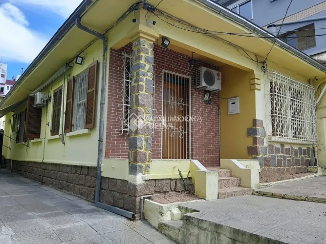 Casa 3 quarto(s), no bairro Santana