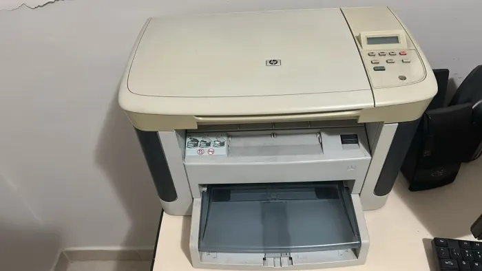 Impressora Multifuncional HP LaserJet M1120 MFP - Laser (Econômica)