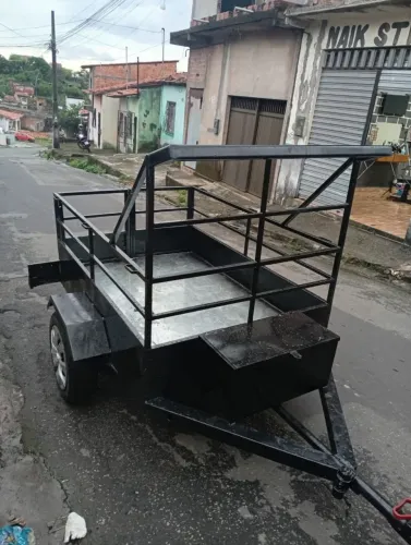 Carretinha Reboque de Carga Bruta - Estado de Nova! (Entrego Grátis)
