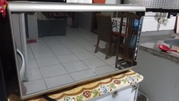 Vendo microondas 31 litros semi novo