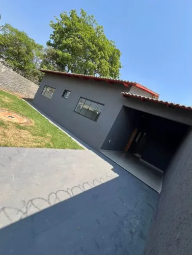 CASA NO FLORESTA SUL