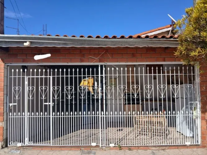 SOBRADO COM 4 QUARTOS - Francini