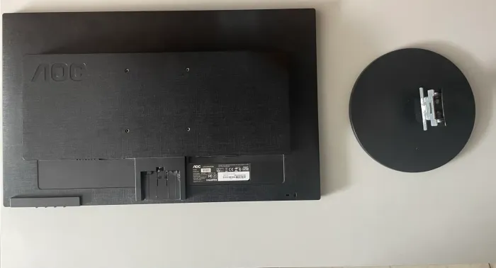 AOC M2470SWH2 modelo de 23,6? Full HD com HDMI e VGA.