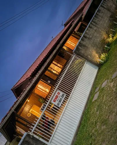 Casa em Garopaba do Sul: 900m do Mar,350m da lagoa e ao lado do Maior Sambaqui do Mundo!