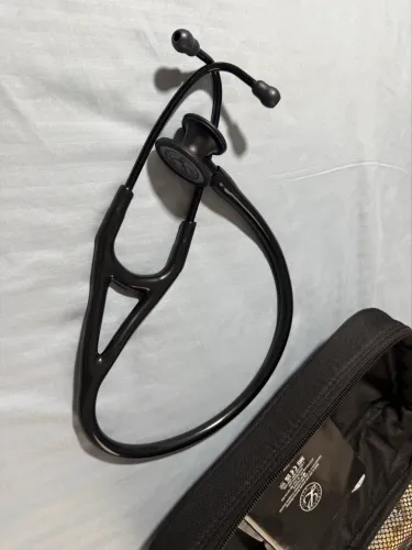 Estetoscópio 3m Littmann Cardiology IV 6163 Black Edition Cor preto